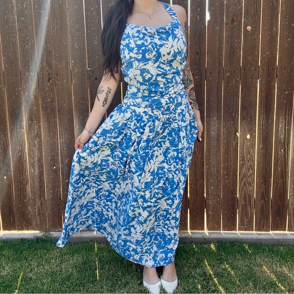 Free The Roses Blue & White Open-Back Maxi Dress - Picture 2 of 6